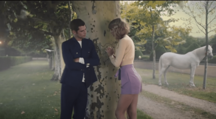 Blank Space Lirik Terjemahan Indonesia Taylor Swift blank space lirik terjemahan