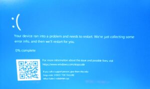 5 Cara Mengatasi Blue Screen Your Pc Ran Into A Problem And Needs To ...