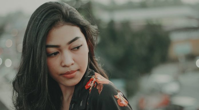 Beneran Sinar UV dan Polusi Udara Bikin Rambut Menua? Bahas Yuk! polusi udara bikin rambut menua