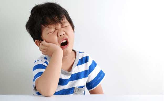 Penggunaan Semprotan Sakit Gigi pada Anak-Anak dan Keamanannya Semprotan sakit gigi pada anak-anak